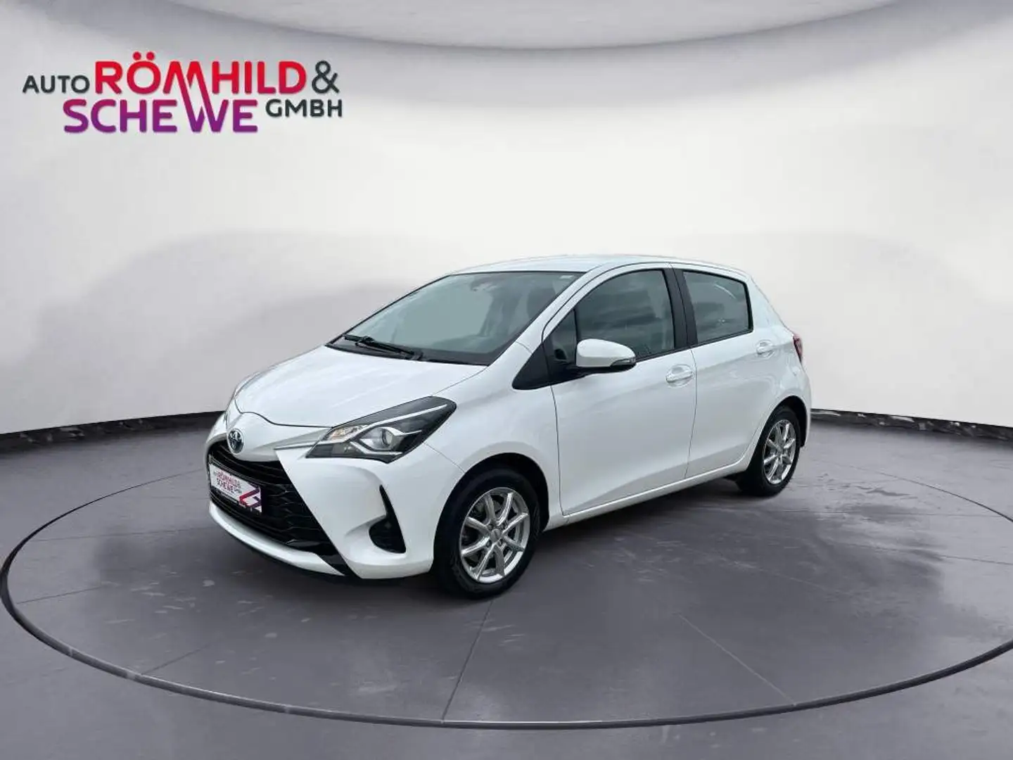 Toyota Yaris Hybrid 1.5 VVT-i Comfort Blanc - 1