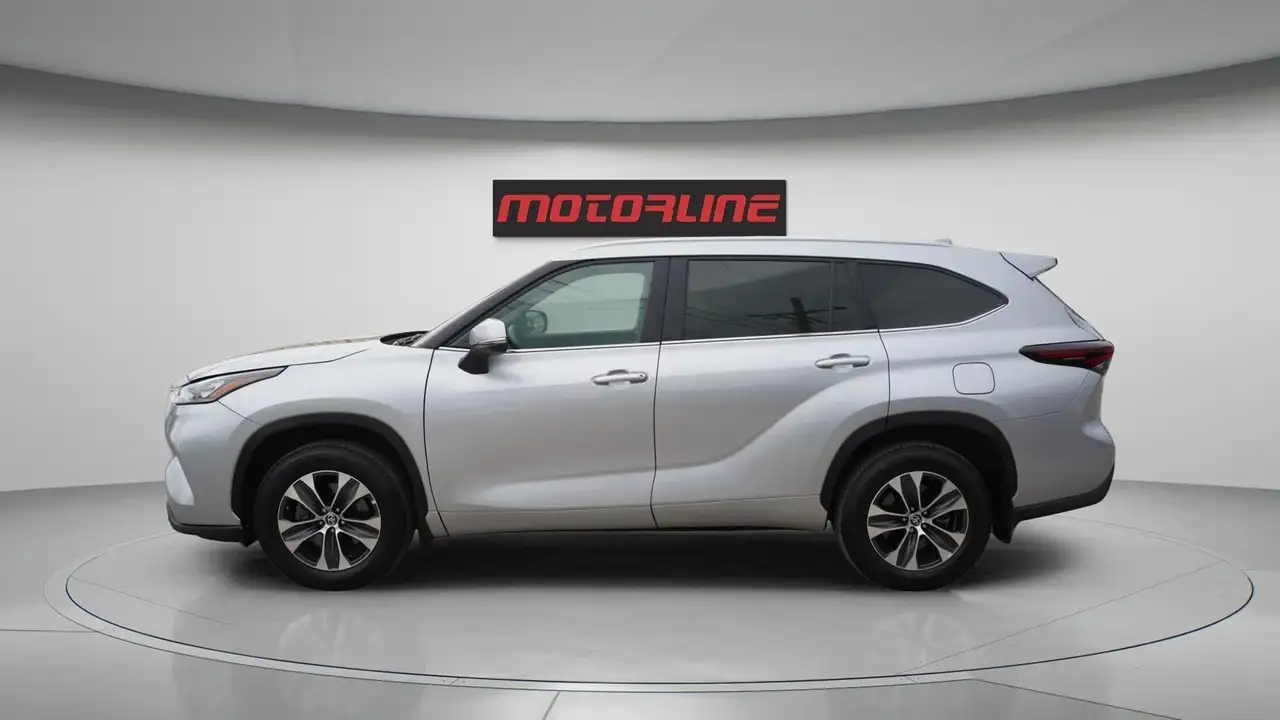 Toyota Highlander снимка Toyota Highlander