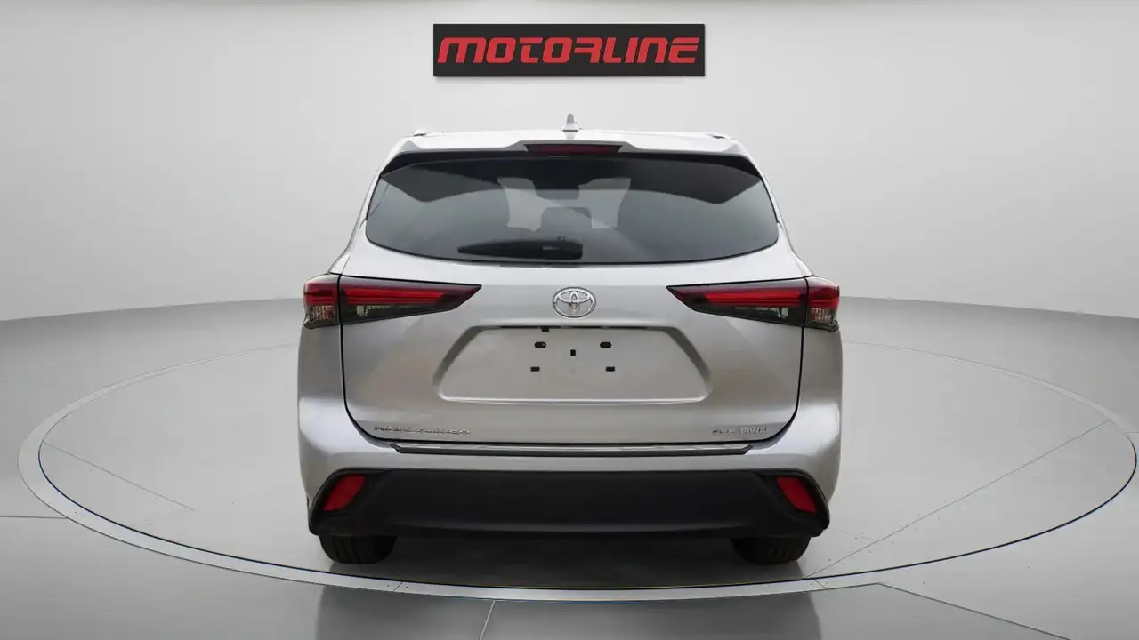 Toyota Highlander снимка Toyota Highlander