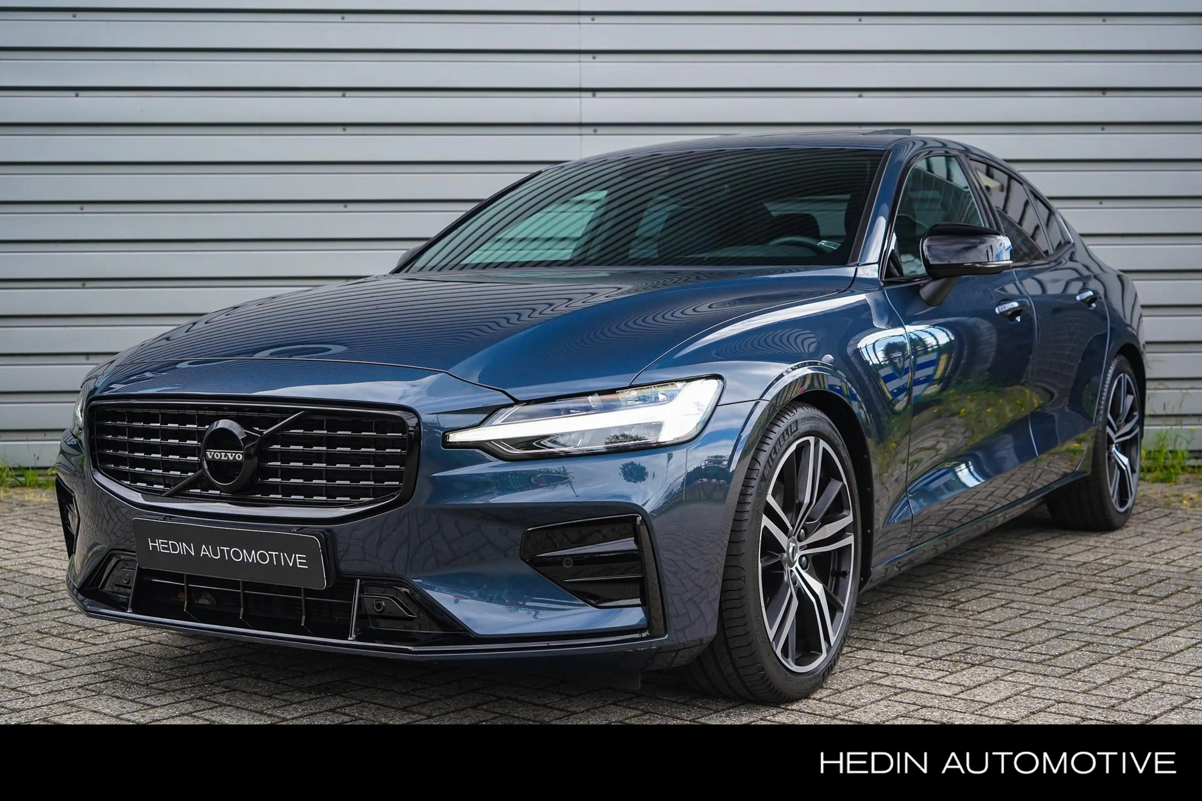 Volvo S60 2.0 B3 R-Design | Trekhaak | Panoramadak | Pilot a