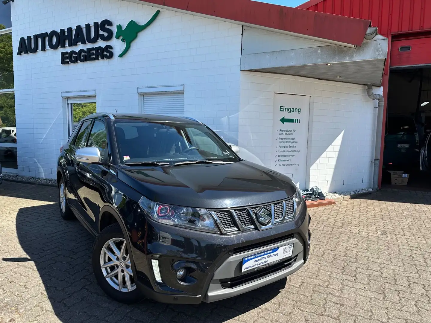 Suzuki Vitara 1.4 Comfort 4x4/AHK/NAVI/SHZ/AUT/TEMP Schwarz - 1