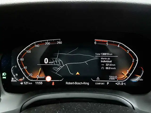 BMW 3 Series view 11