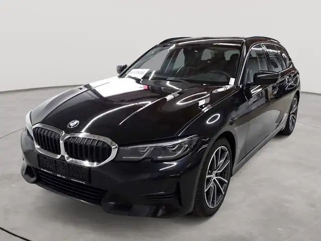 BMW 3 Series view 2
