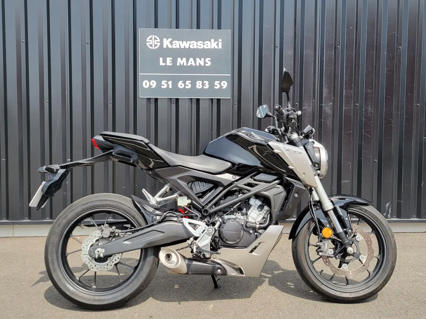 Honda CB 125 Noir - 1