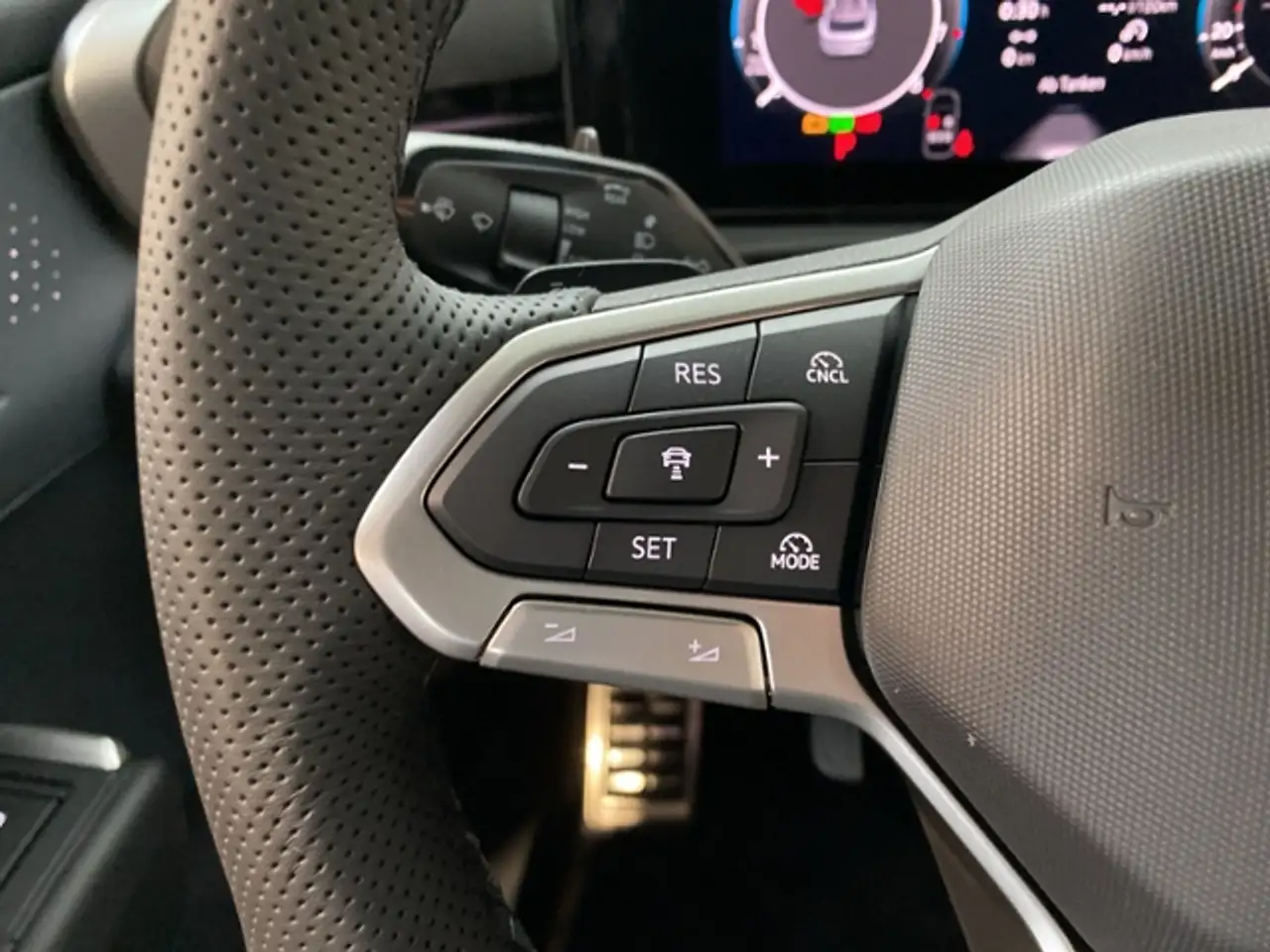 Volkswagen T-Roc R-Line 1.5 eTSI AHK EasyOpen AppConnect Kamera, миниатюра 22