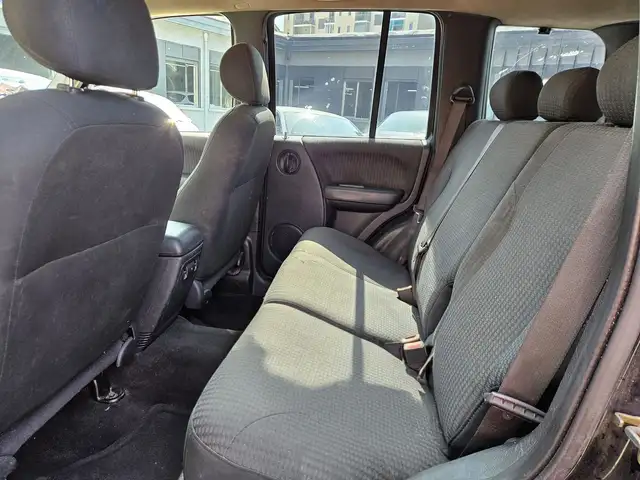 Jeep Cherokee view 11