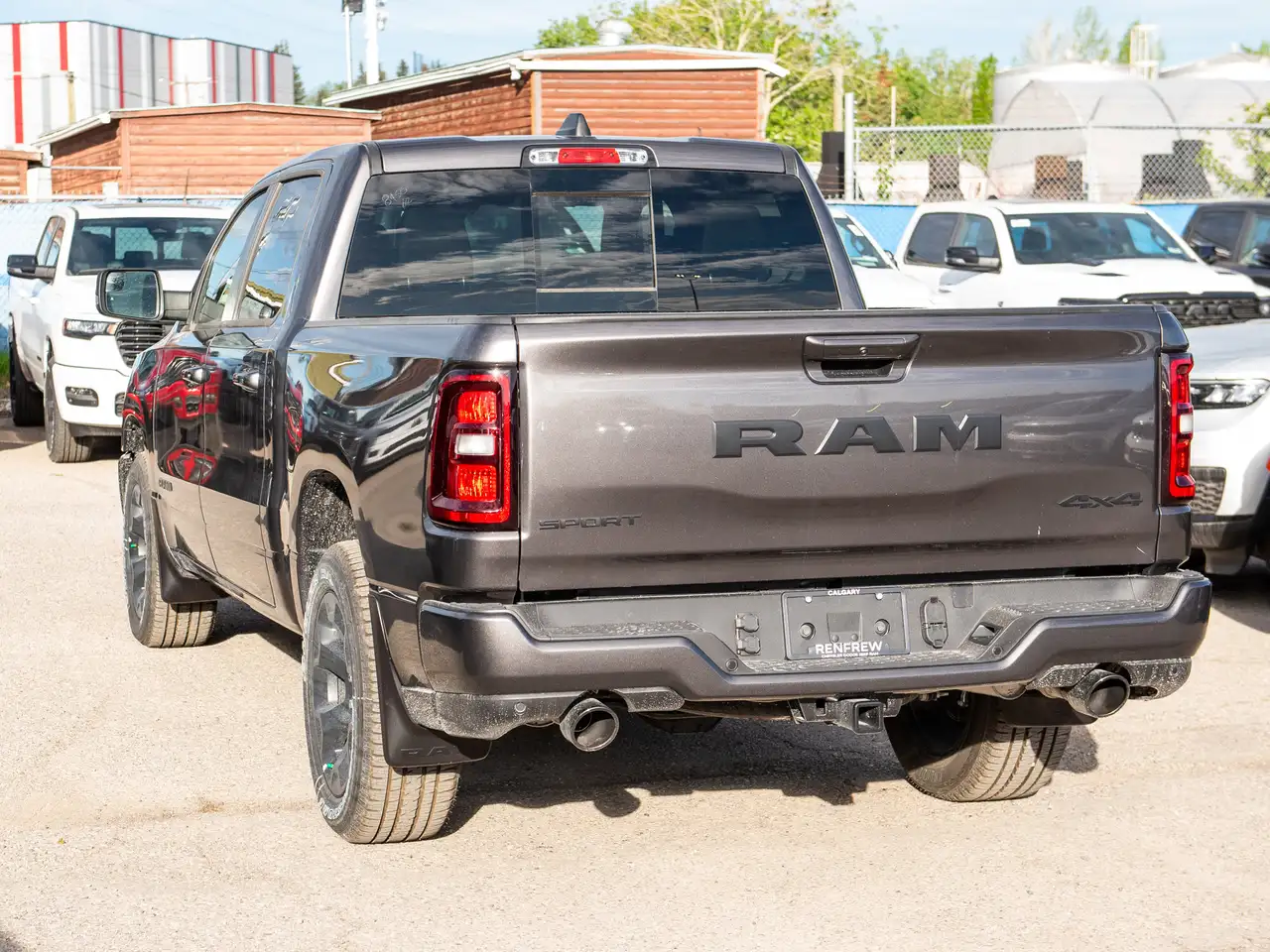 RAM 1500 снимка RAM 1500