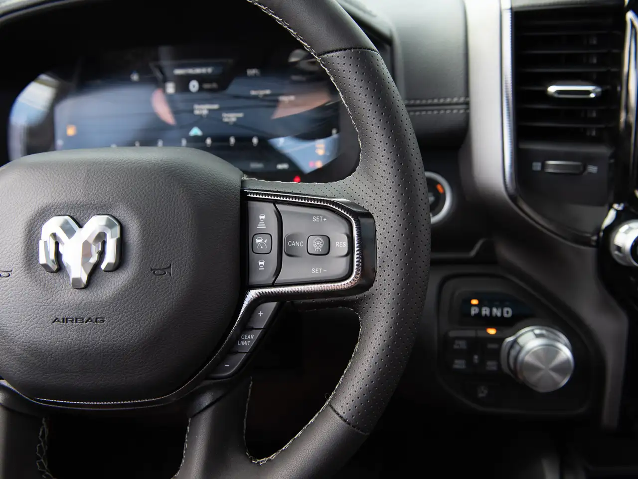 RAM 1500 fotografie RAM 1500
