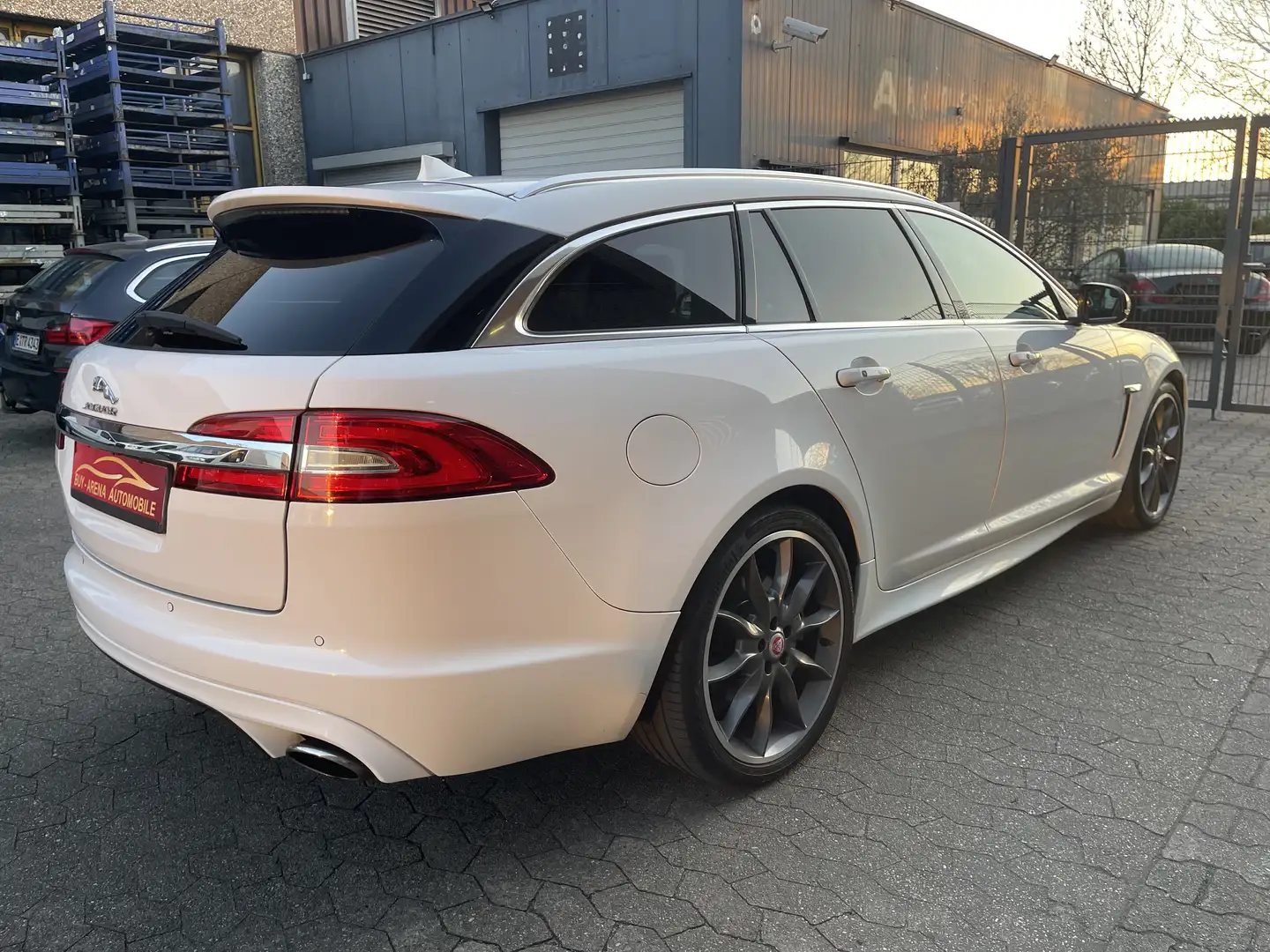 Jaguar XF 3.0 V6 Diesel Sportbrake R-Sport Voll Weiss 2.Hand Blanc - 2