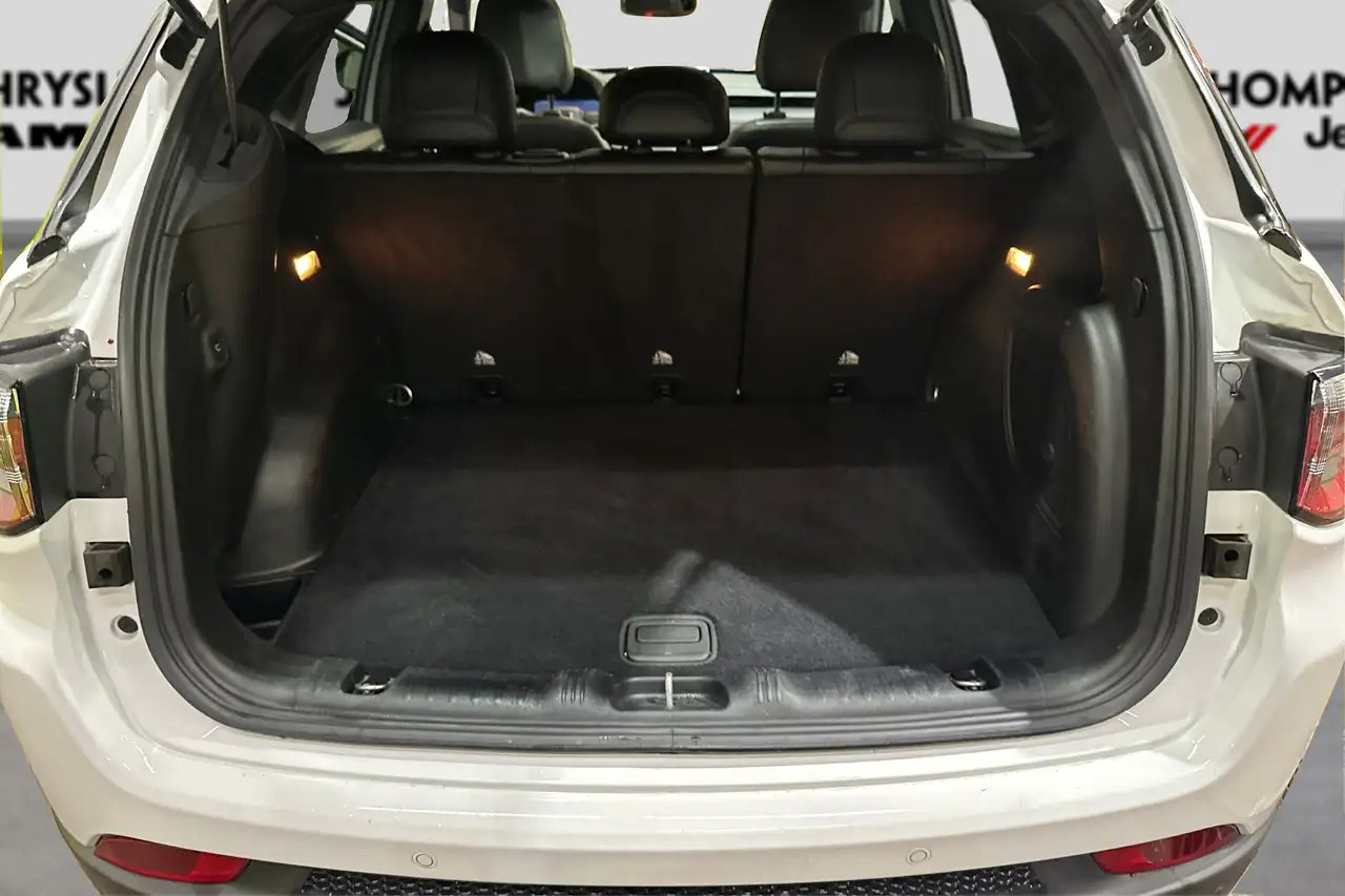 Jeep Compass снимка Jeep Compass