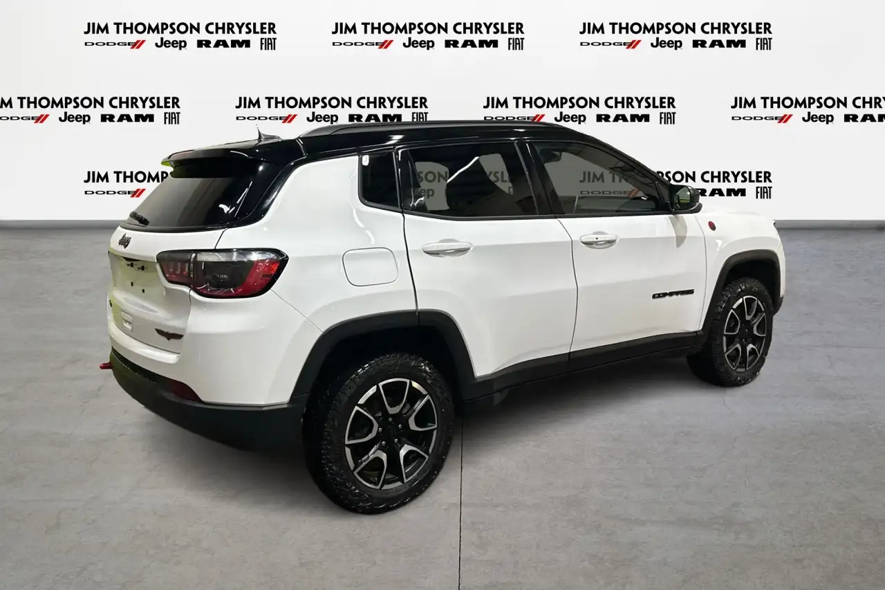 Jeep Compass снимка Jeep Compass