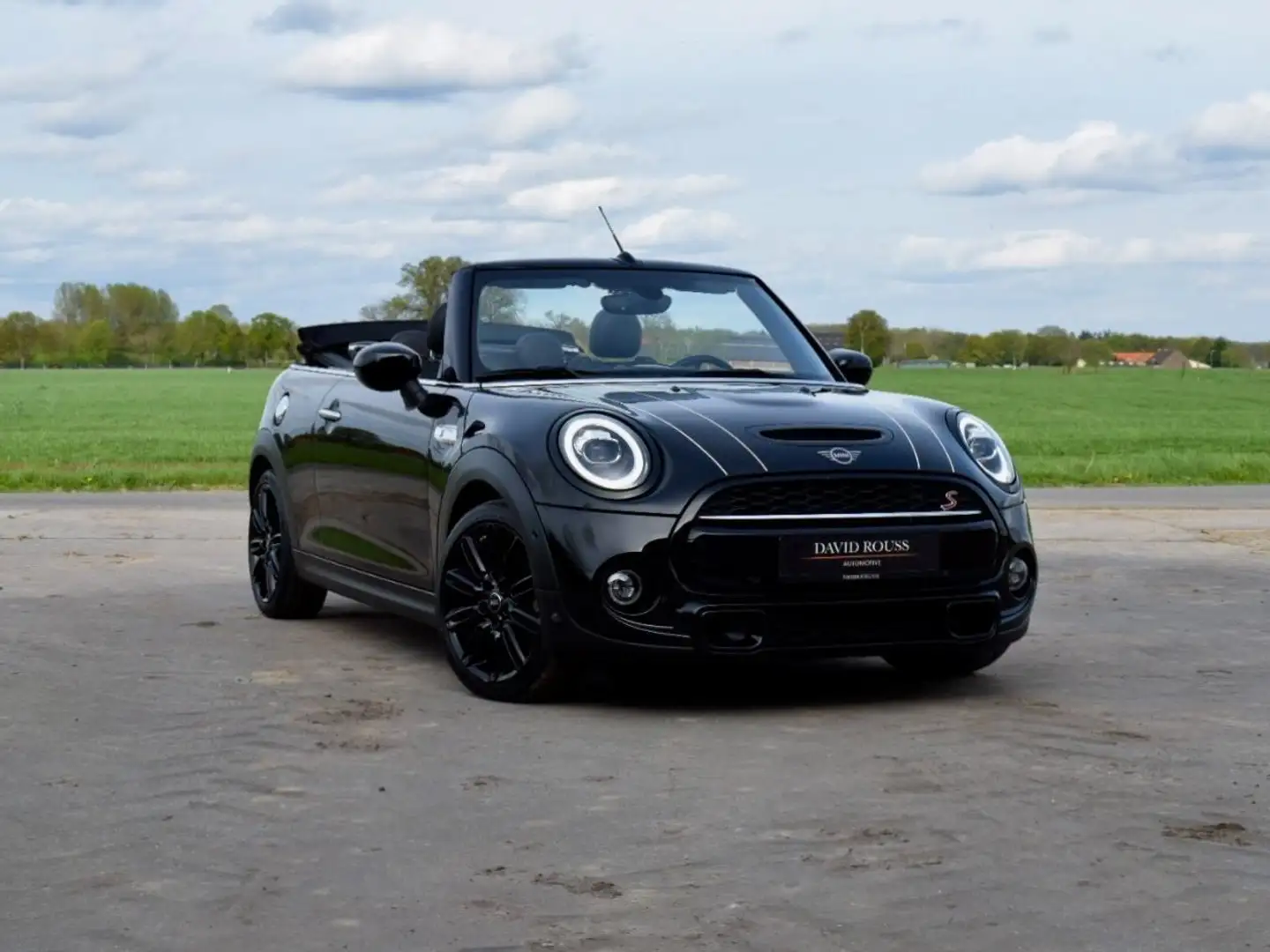 MINI Cooper S Cabrio Automaat/LED/Leder/PDC/SportSeats/Black/NIEUW Fekete - 1