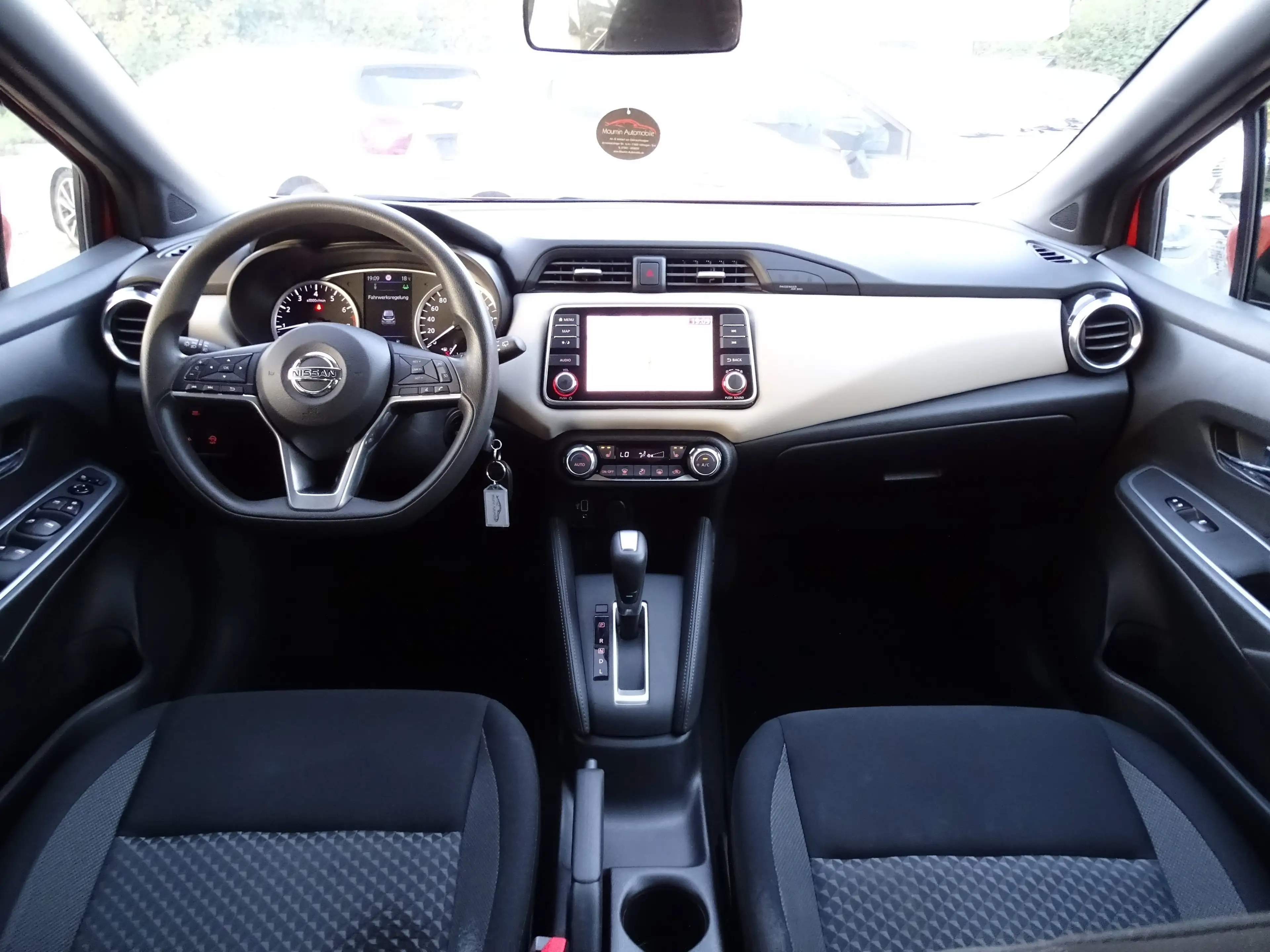 Nissan Micra Micra 1.0 IG-T Xtronic N-Way"AUTOMATIK"KLIMAAUTO"NAVI"SITZHEIZUNG"TEMPOMAT"EURO-6 — photo 13