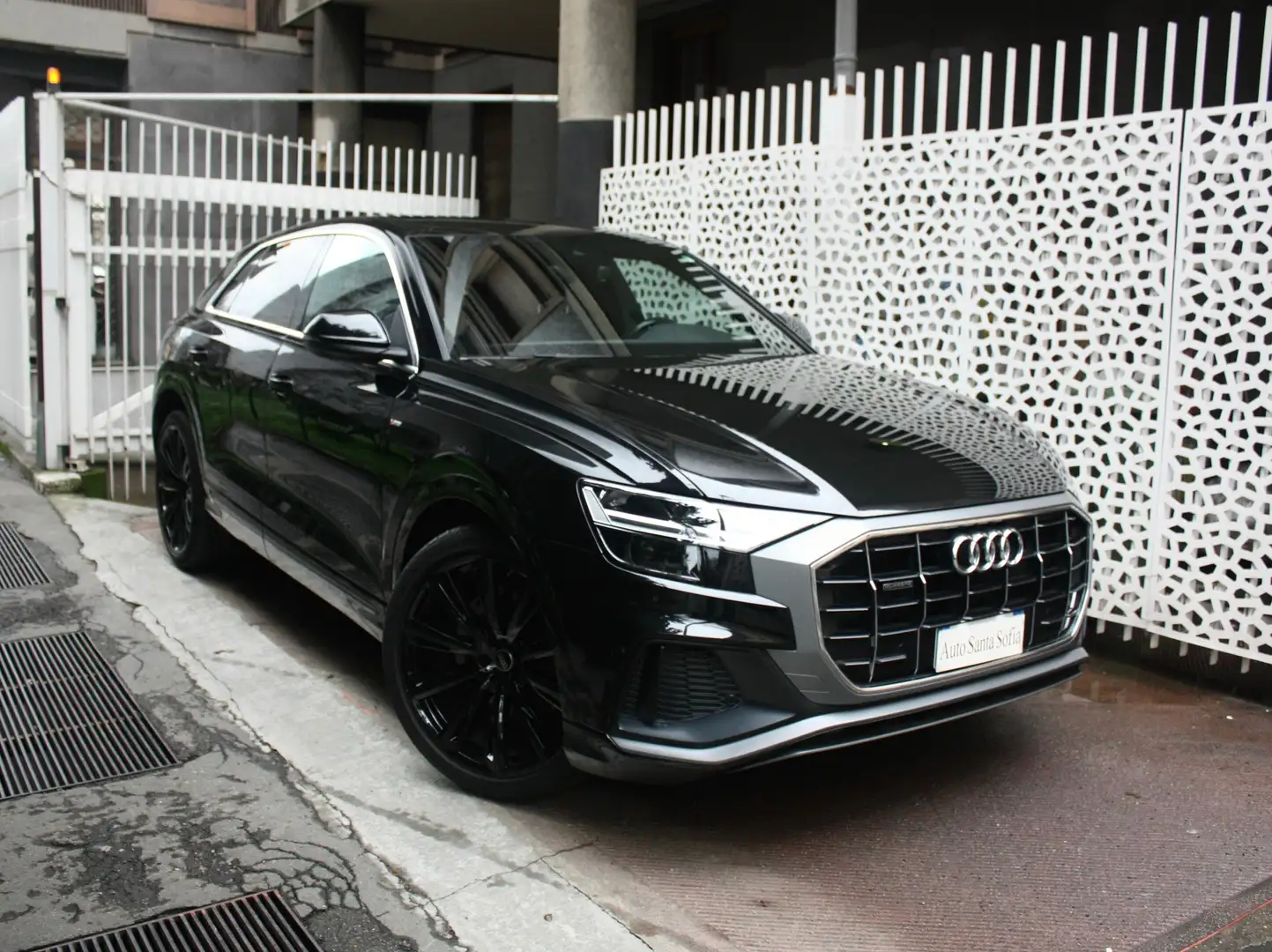 Audi Q8 50 TDI mhev Sport S Line-IVA Esposta-23"-4 sterzan Zwart - 1
