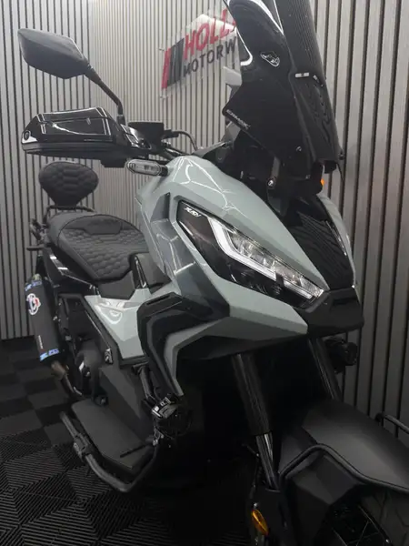 Honda X-ADV 750 - foto 4