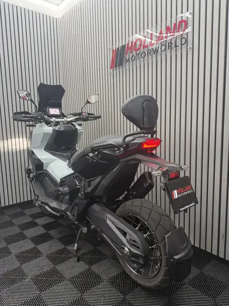 Honda X-ADV 750 - foto 8