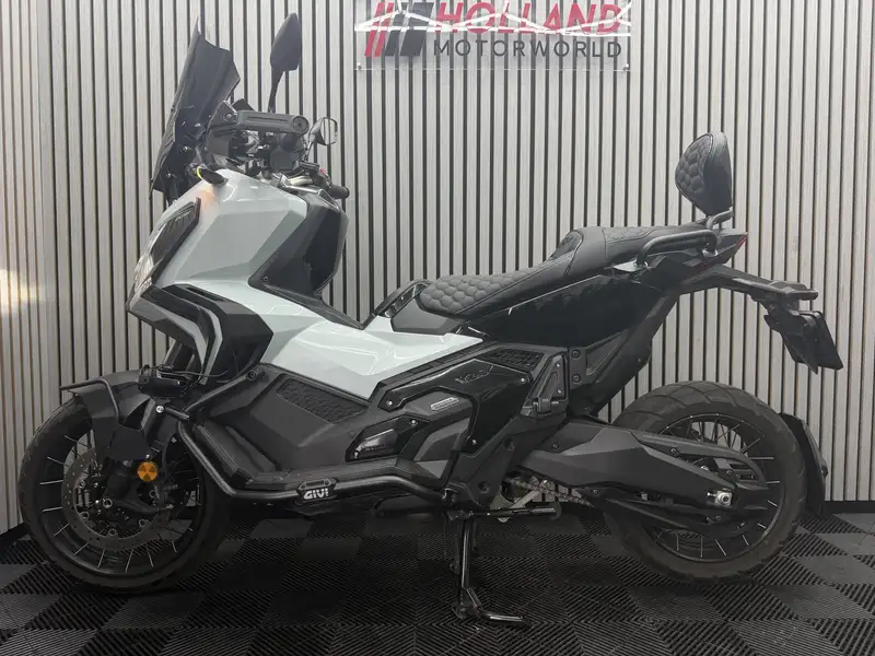 Honda X-ADV 750 - foto 3