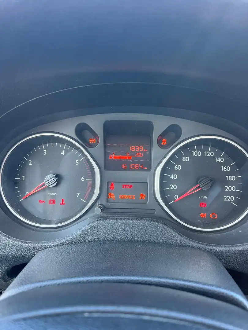 Citroen C-Elysée C-Elysée 1.6 VTi Seduction 115 Seduction Weiß - 2