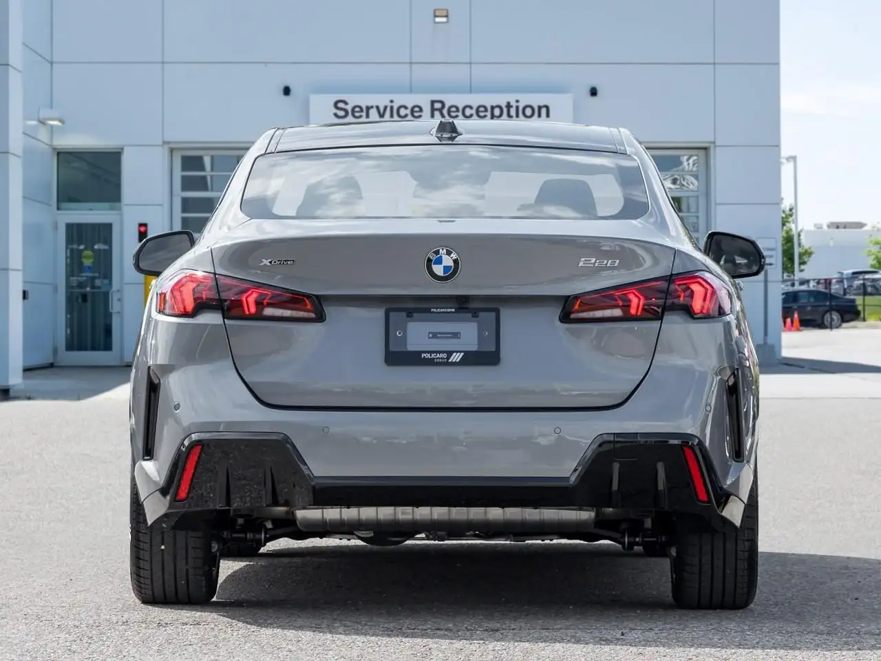 BMW 2 Series снимка BMW 2 Series