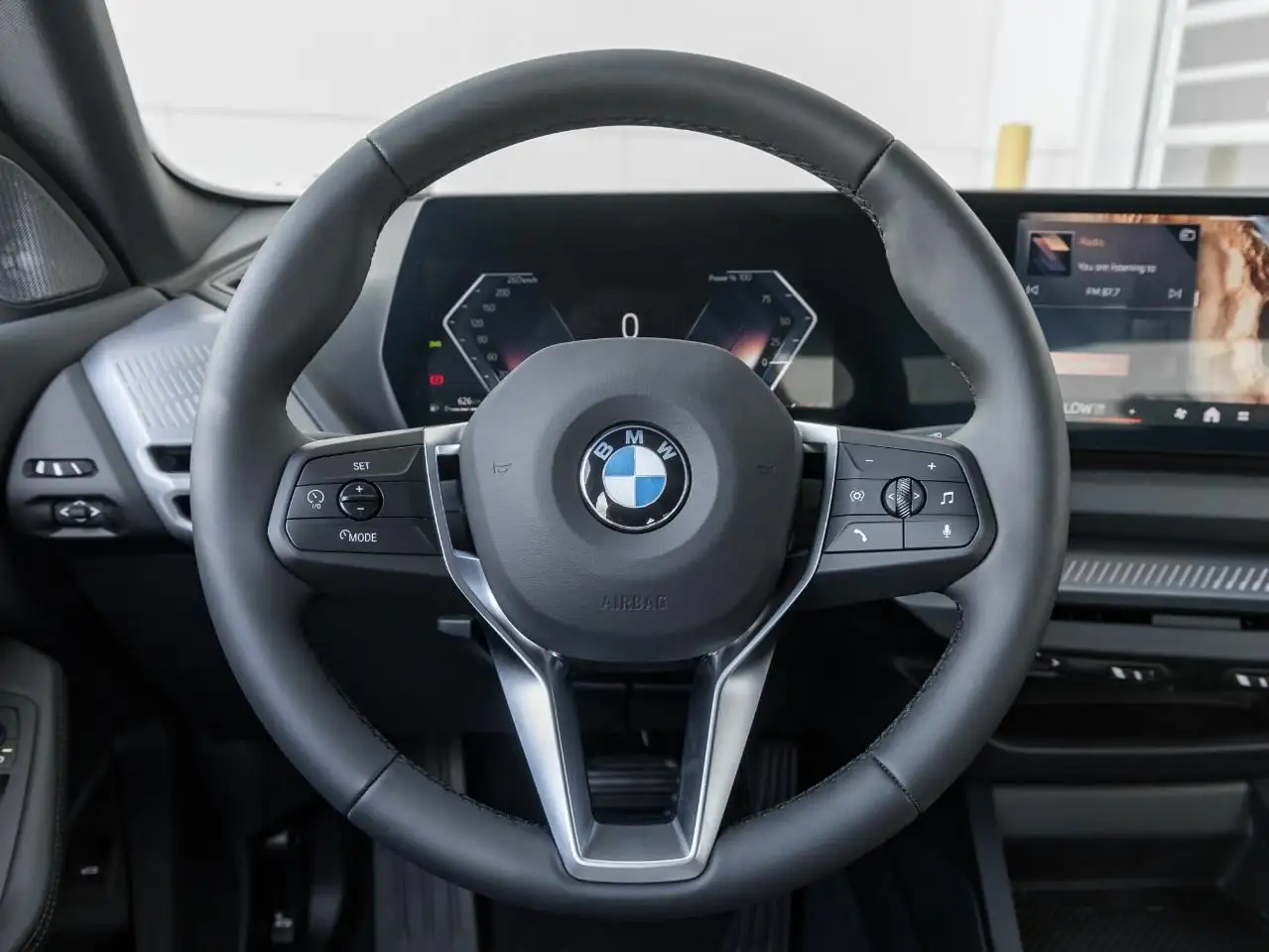 BMW 2 Series снимка BMW 2 Series