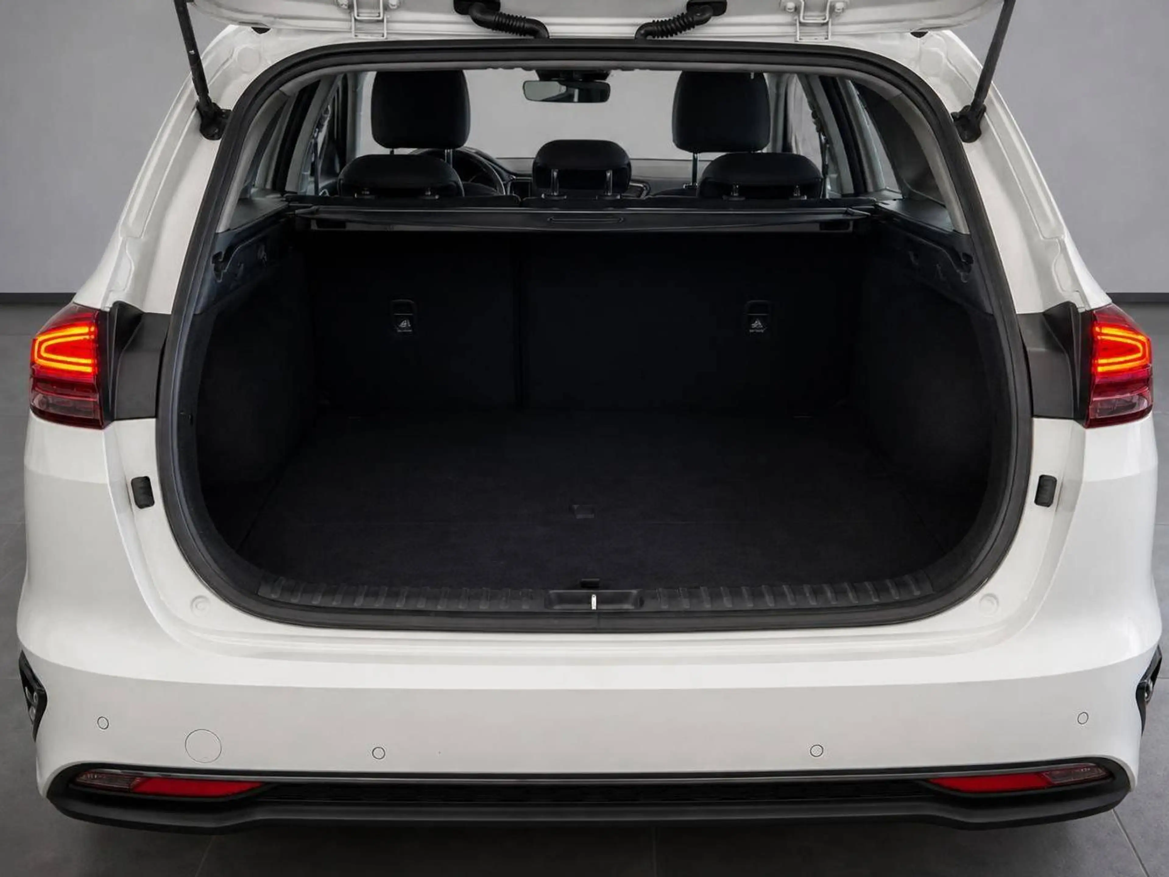 Kia Ceed / cee'd Vision — photo 8