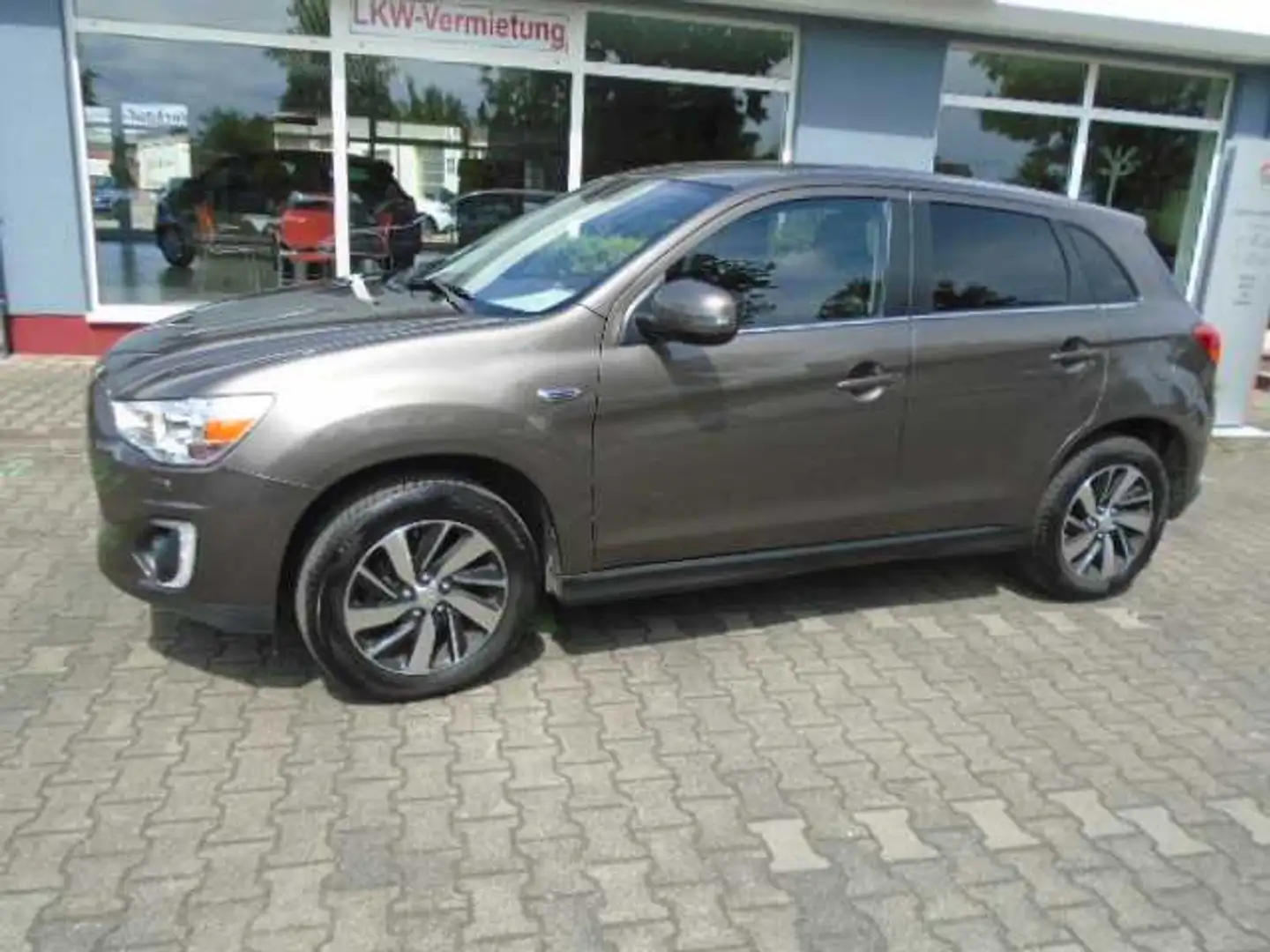 Mitsubishi ASX Comfort Edition 1.8 DI-D+ 4WD Braun - 1