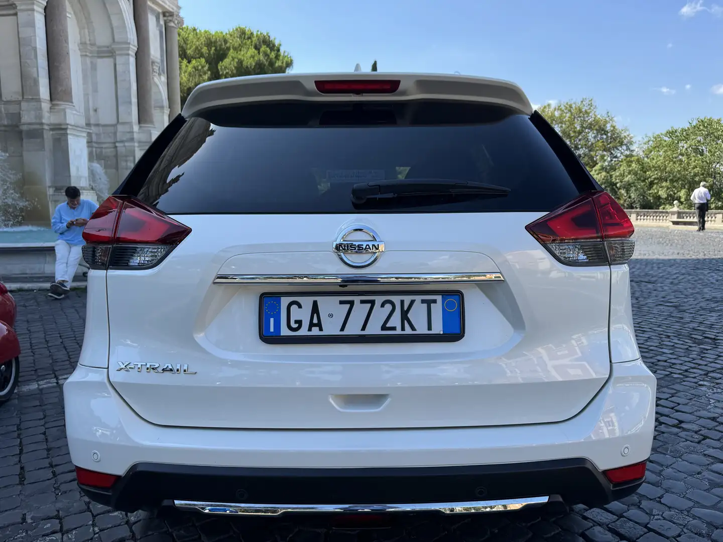Nissan X-Trail 1.7 dci N-Connecta 4WD  x-tronic Weiß - 1
