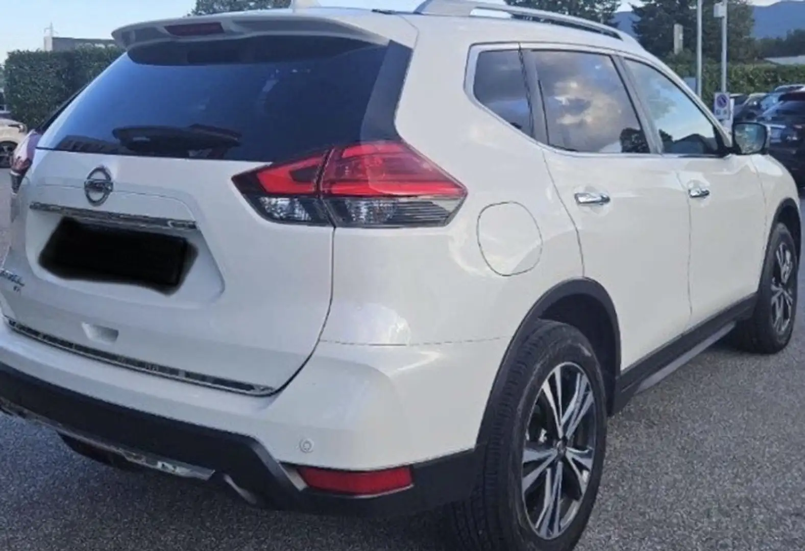 Nissan X-Trail 1.7 dci N-Connecta 2wd x-tronic Bianco - 2