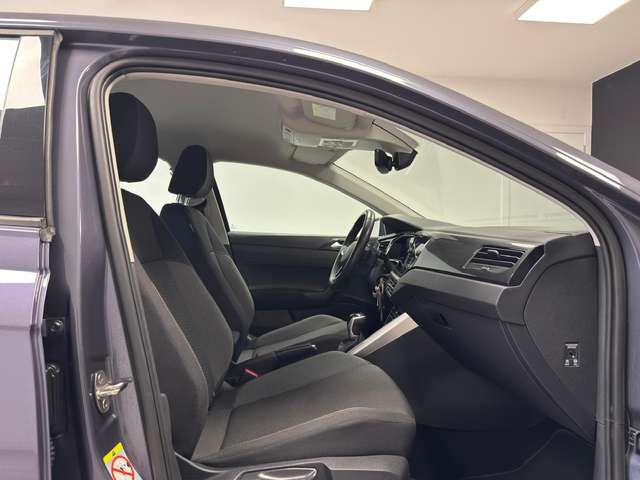 Volkswagen Polo — photo 12
