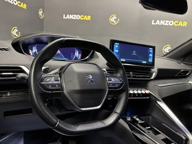 Peugeot 5008 view 8