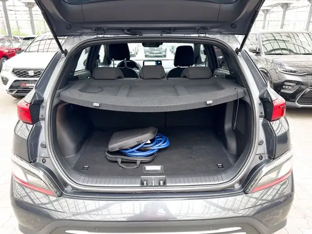 Hyundai Kona view 6