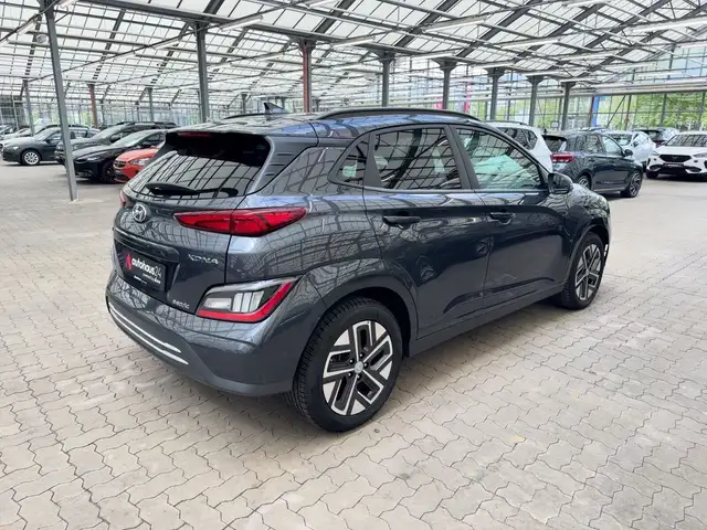 Hyundai Kona view 5
