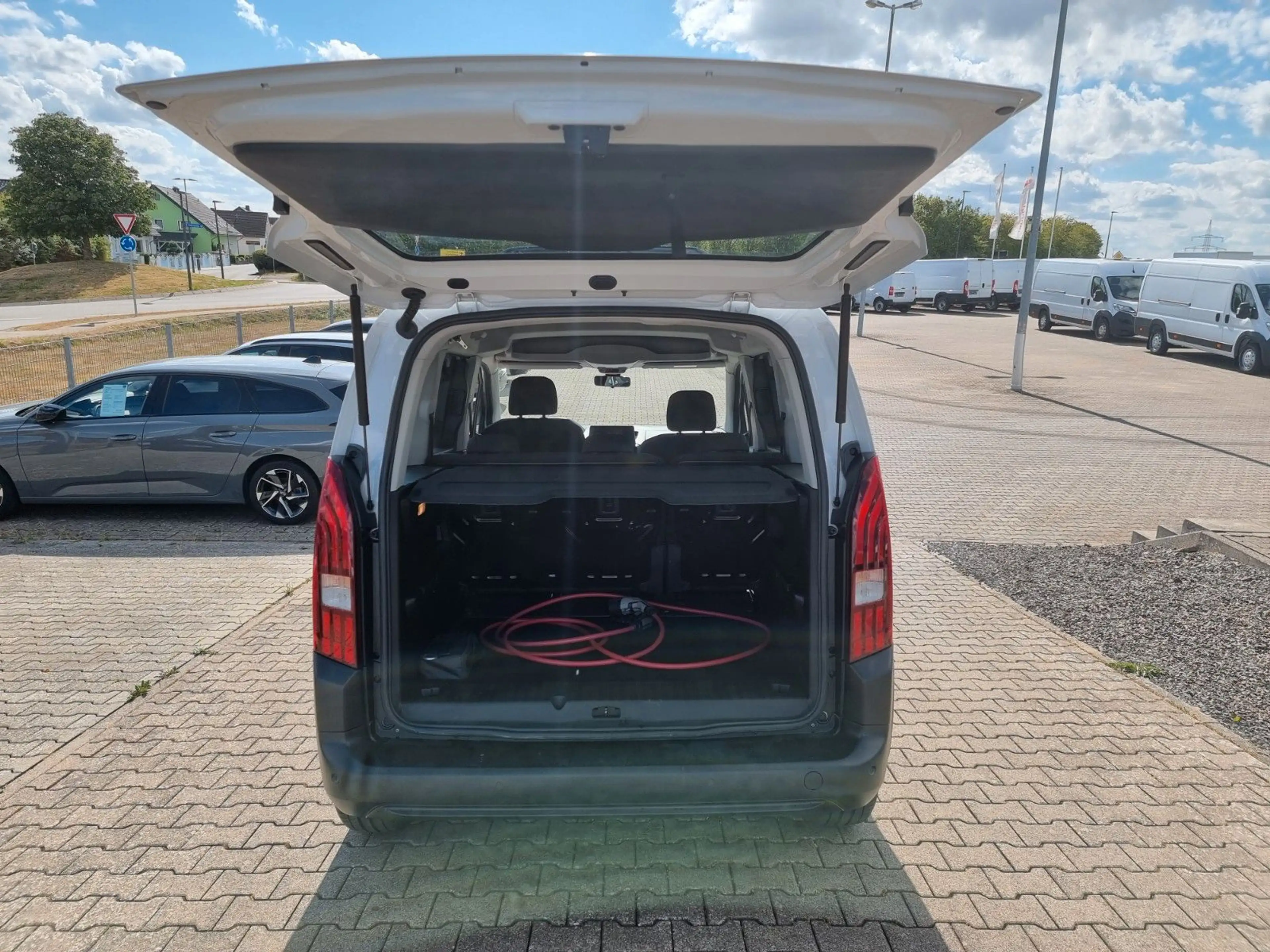 Peugeot e-Rifter Active Pack Elektro *PDC*KLIMA*TEMPOMA — photo 6