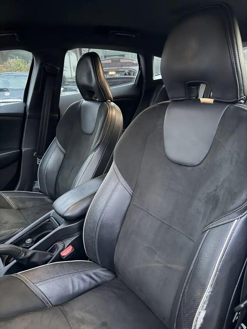 Volvo V40 V40 II 2012 1.6 d2 R-design Kinetic (r-design) Nero - 2