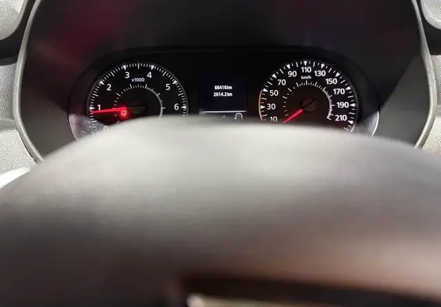 Dacia Duster view 13