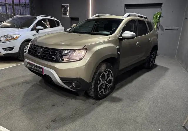 Dacia Duster view 3