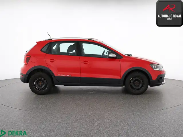 Volkswagen Polo view 6