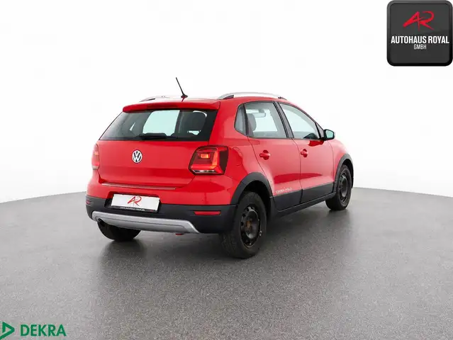 Volkswagen Polo view 5