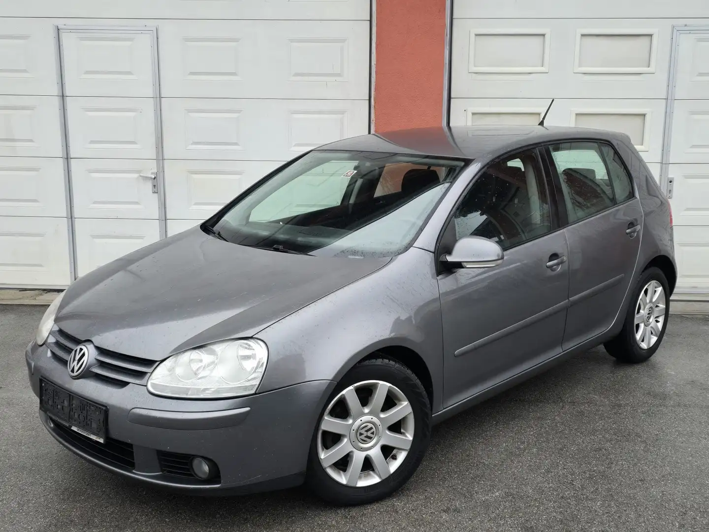 Volkswagen Golf V Sportline 1,9 TDI Grau - 1