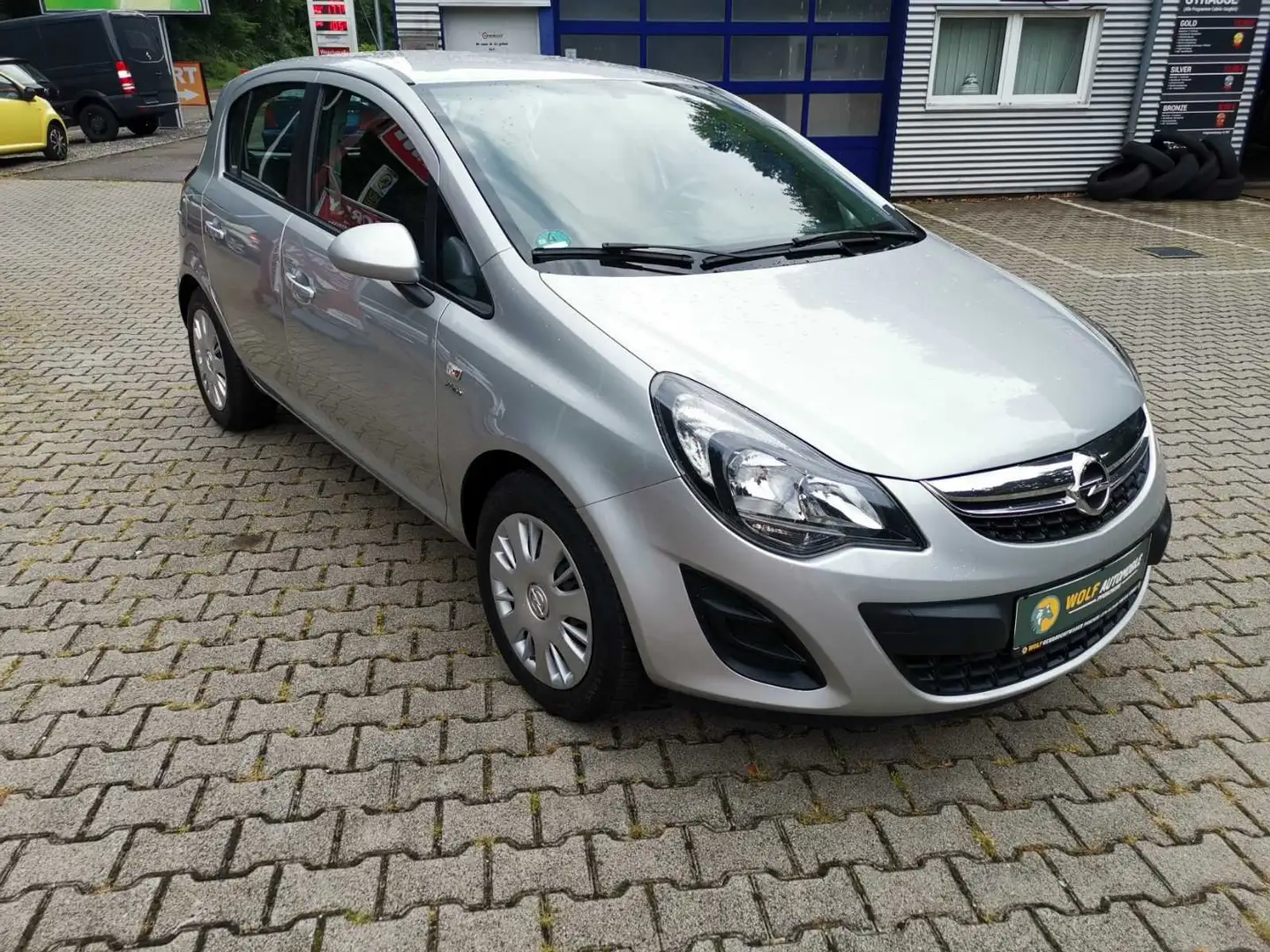 Opel Corsa Active 1 Hand Klima Preis inkl Neu Tüv Silber - 1