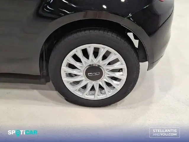 Fiat 500 view 11