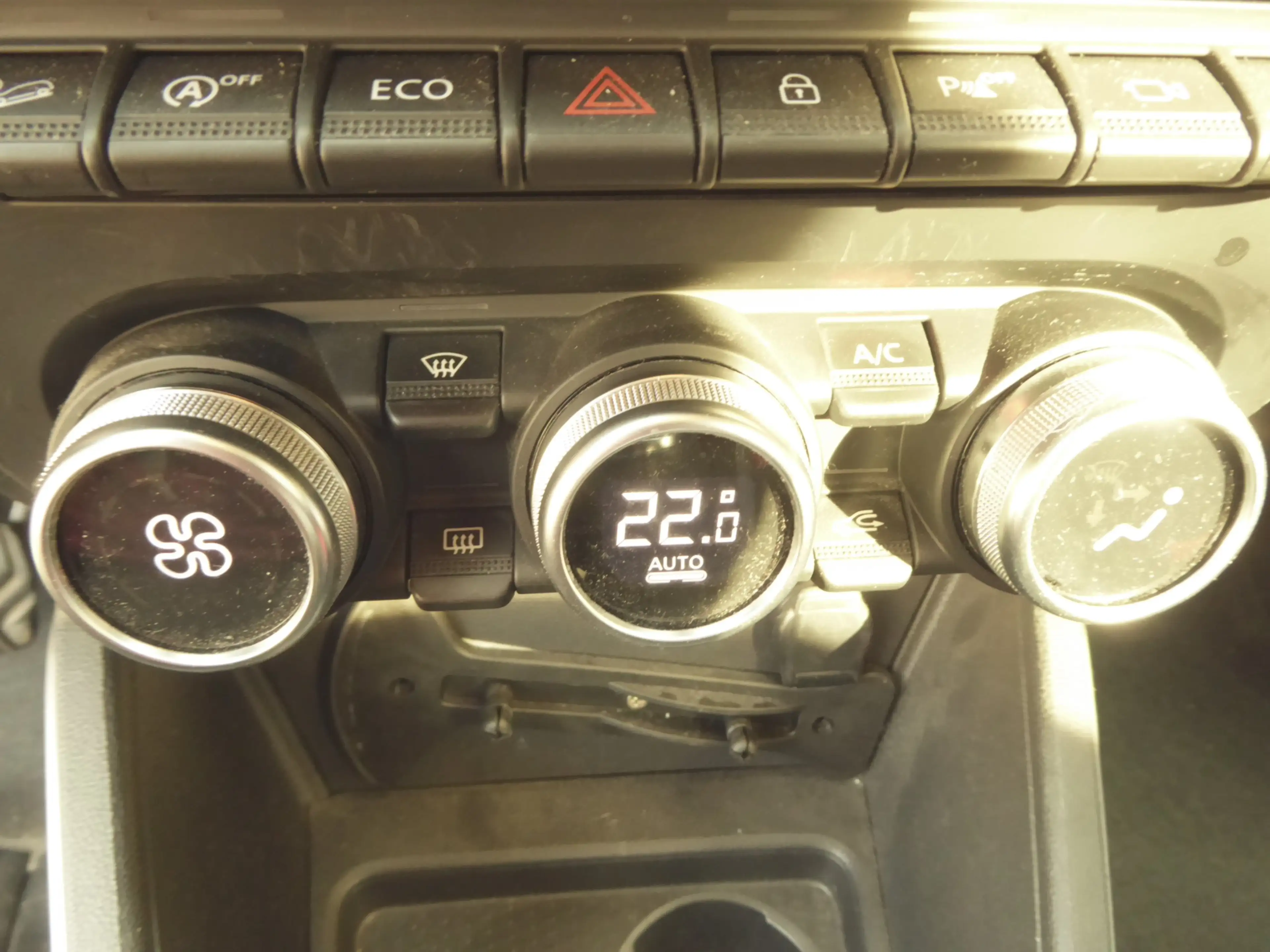 Dacia Duster Prestige 4WD — photo 13