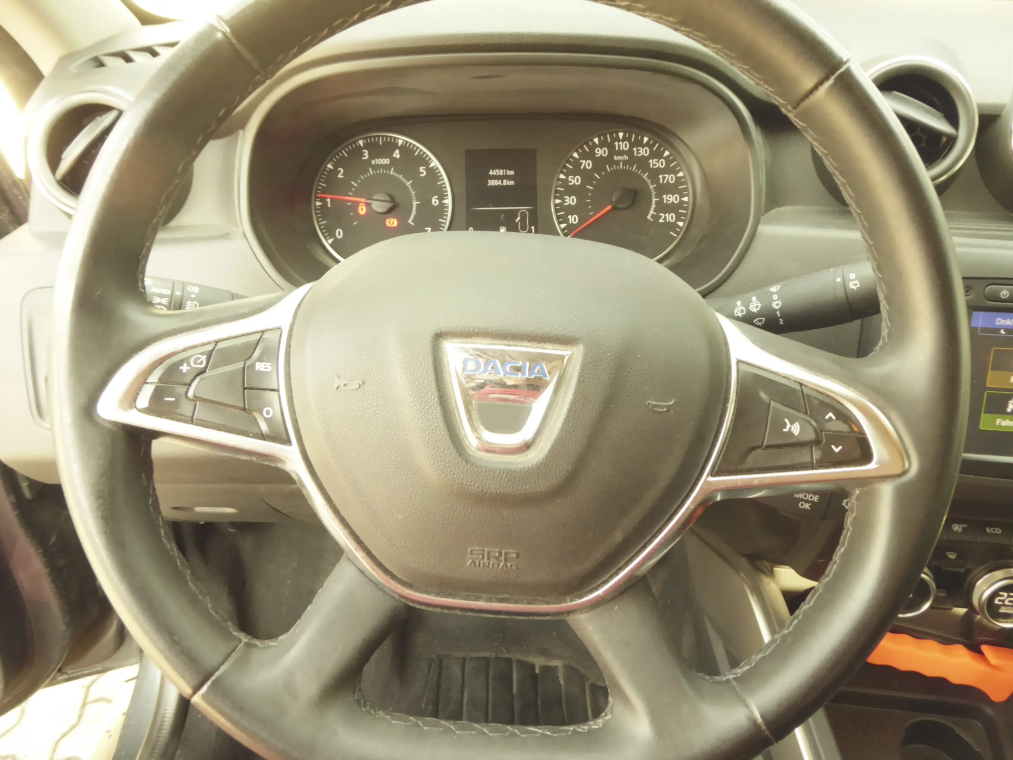 Dacia Duster Prestige 4WD — photo 14