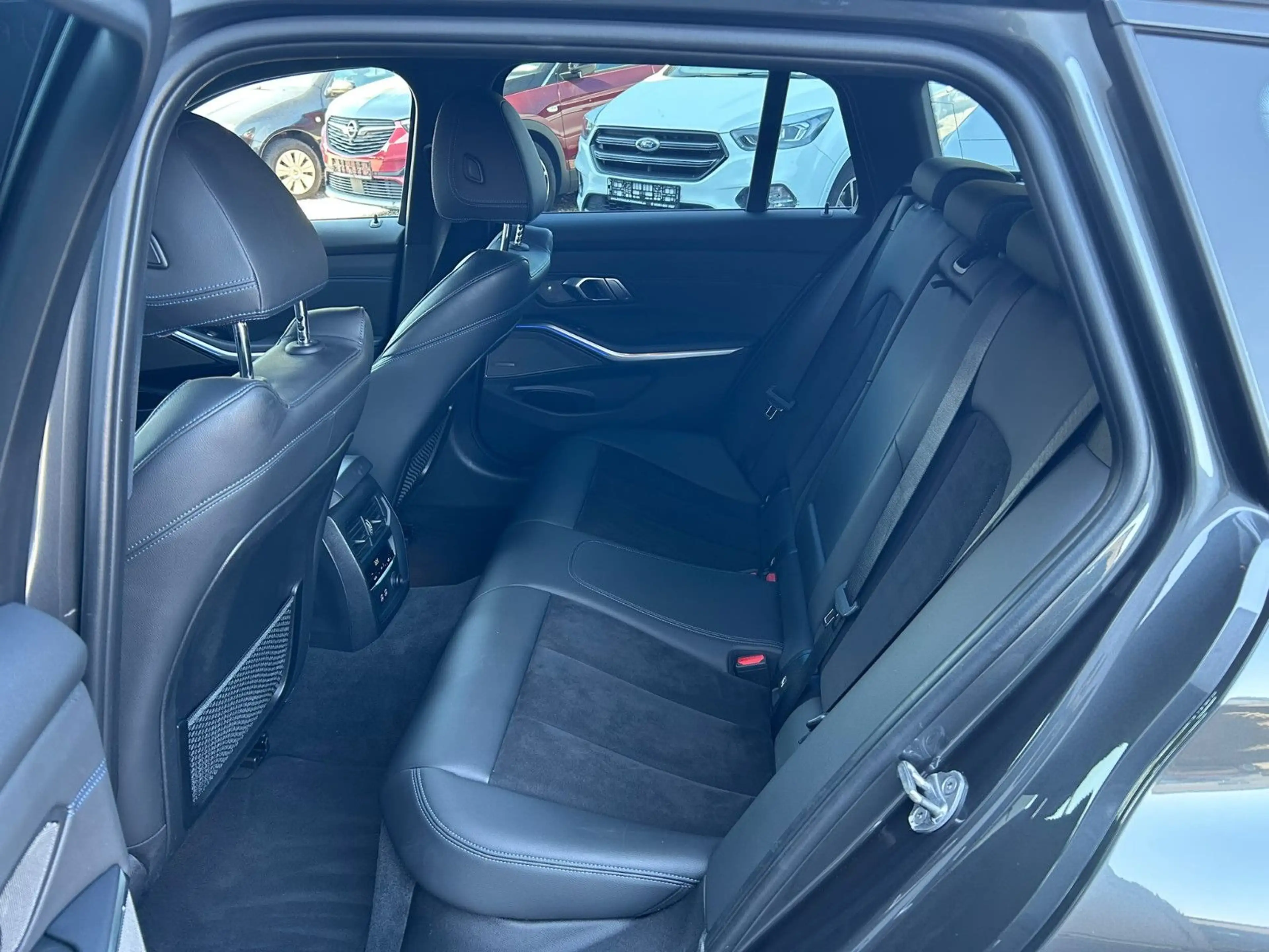 BMW 340 xDrive Touring LASER/INNO/ACC/AHK/H&K — photo 14