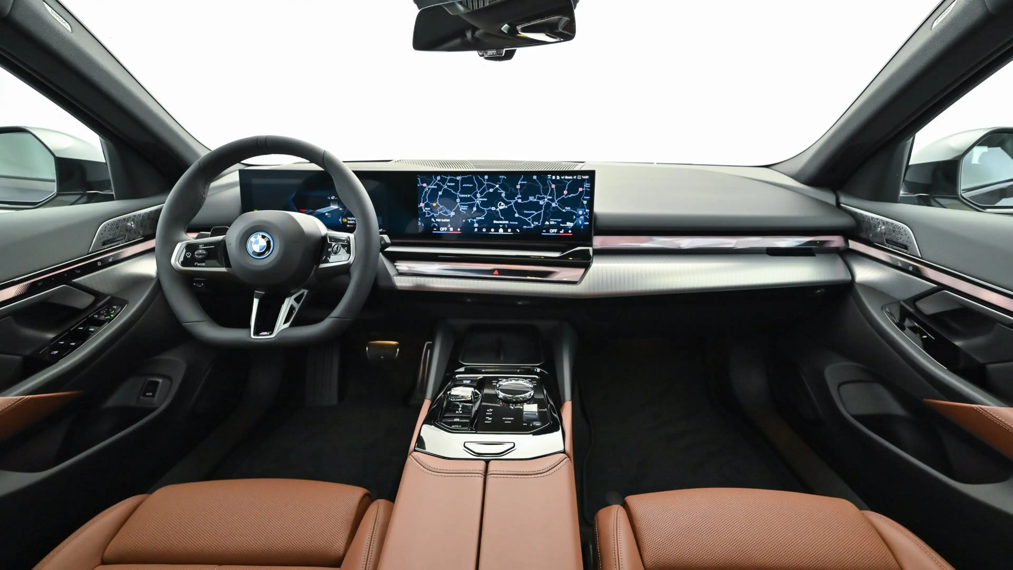 BMW i5 xDrive40 — photo 9