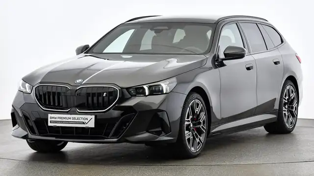 BMW i5 xDrive40