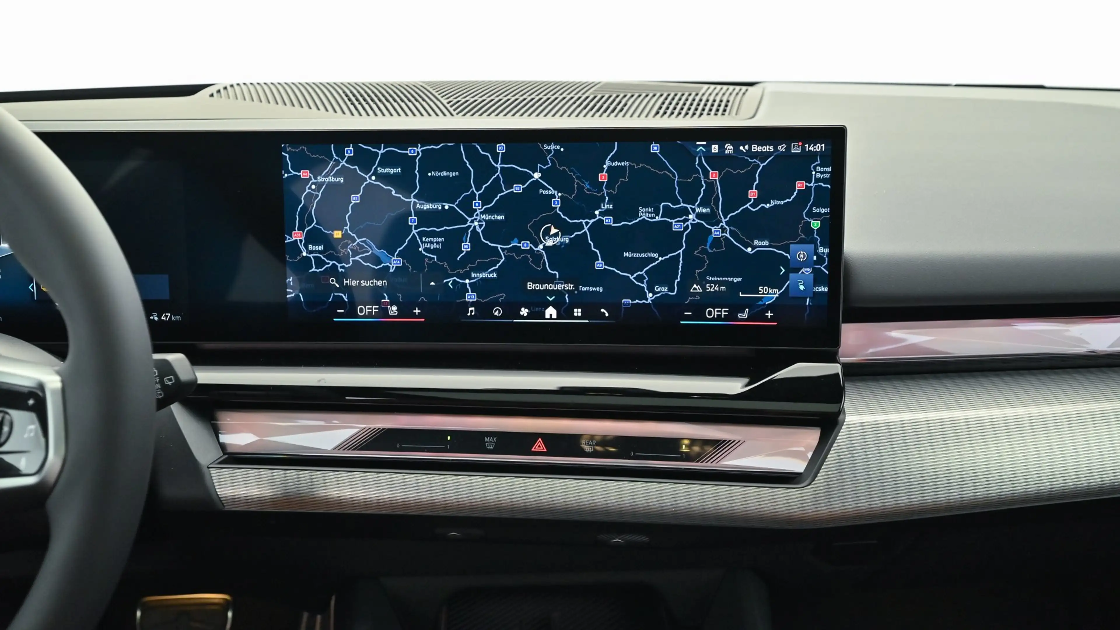BMW i5 xDrive40 — photo 11