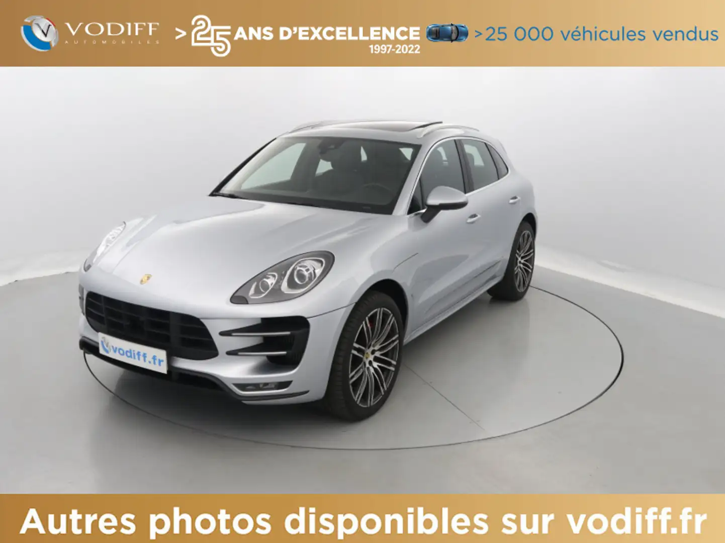 Porsche Macan TURBO 400 CV PDK Ezüst - 1