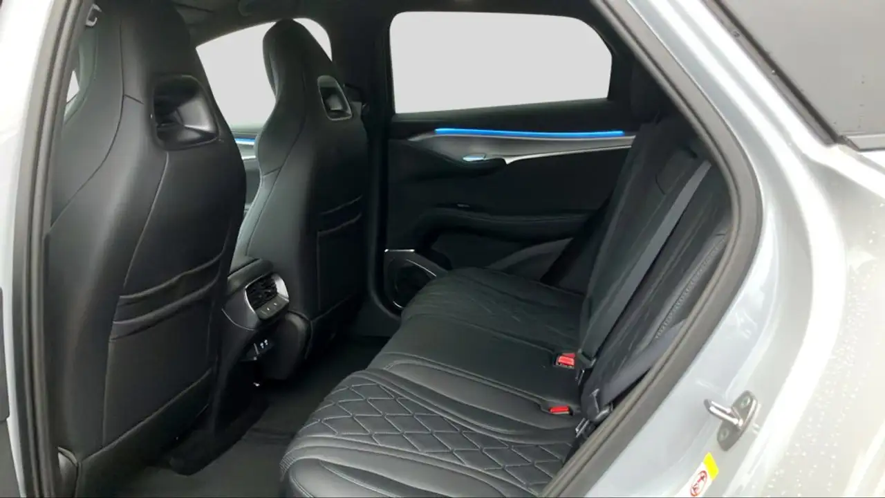 BYD SEALION 7