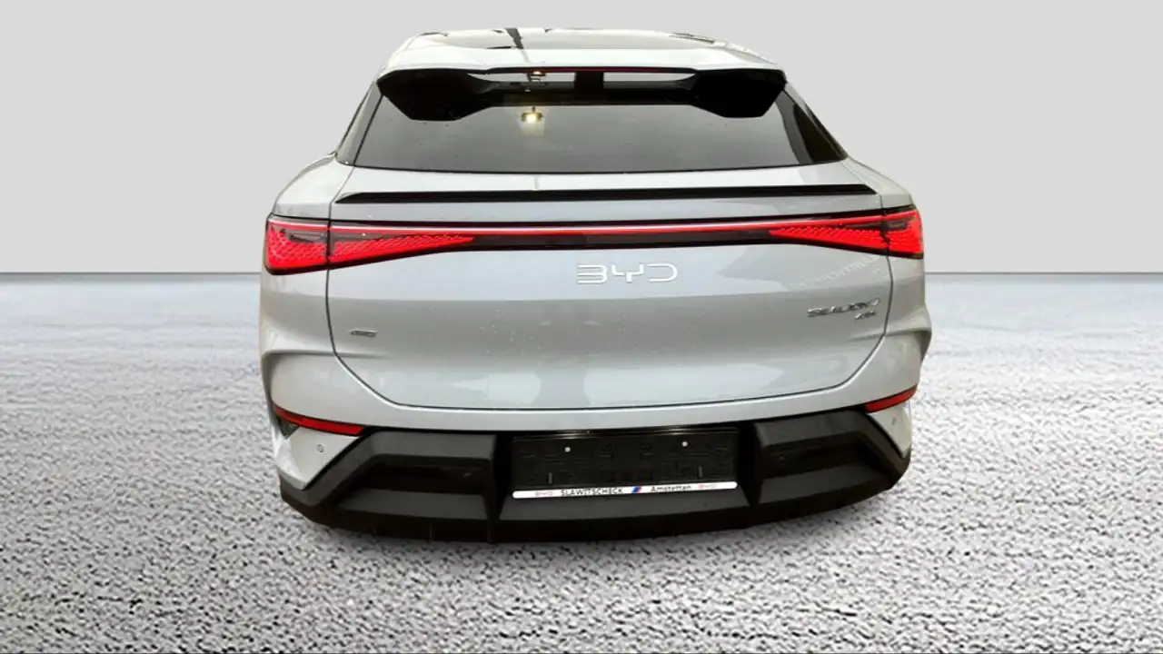 BYD SEALION 7
